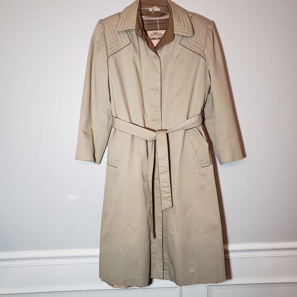 windsor trench coat